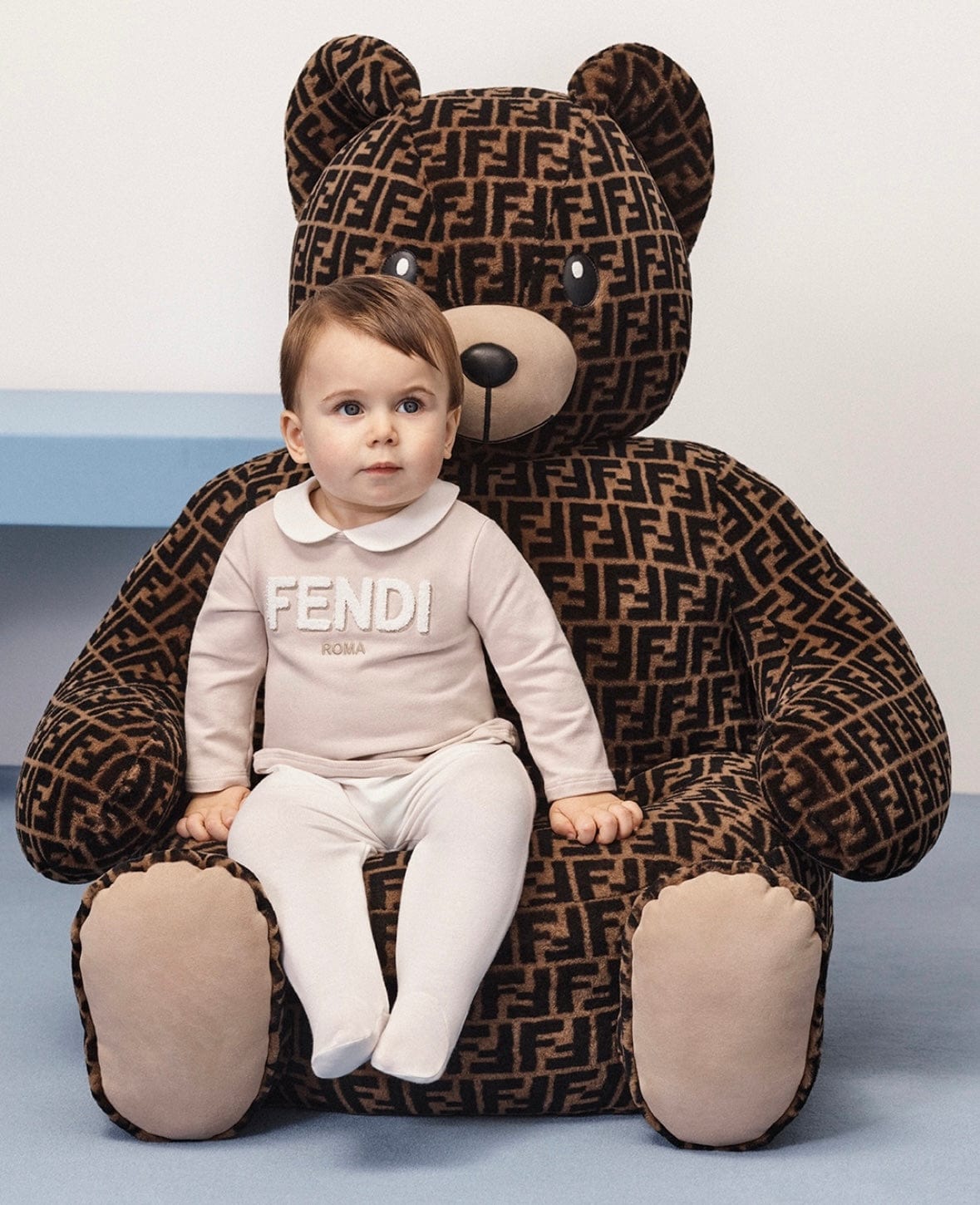 Fendi baby 3 piece brand new!3months online